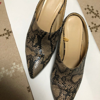 パイソン柄のミュール⭐️