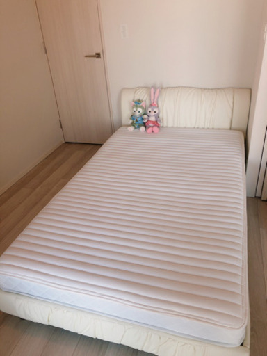 おしゃれセミダブルベッド　ほぼ新品