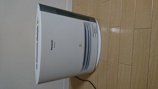 加湿機能付きセラミックファンヒーター DS-FKX1202