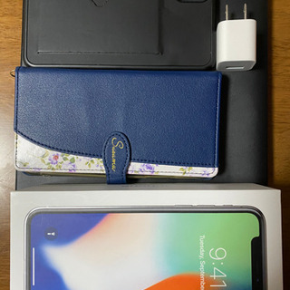 iPhone X, 256GB, シルバー, SIMロック解除済みの画像