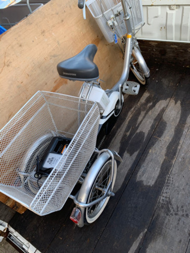 ブリヂストン アシスタワゴン 電動アシスト三輪自転車