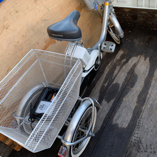 ブリヂストン アシスタワゴン 電動アシスト三輪自転車