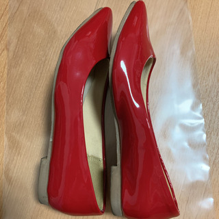 エナメルパンプス 赤の画像