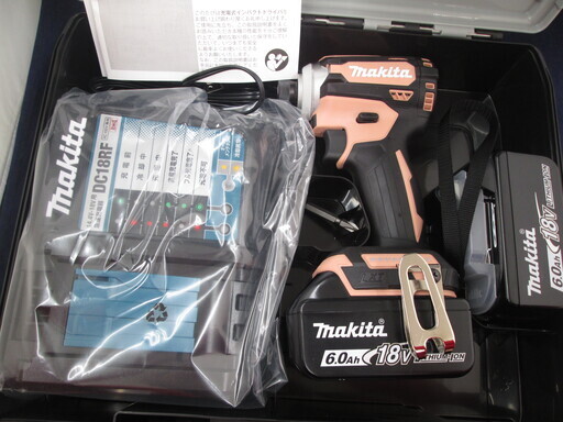 マキタ　インパクトドライバ　TD171DRGXFC　未使用　限定色