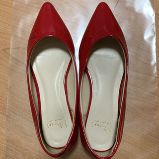 エナメルパンプス 赤の画像