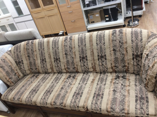 マルニ木工の3人掛けソファー入荷致しました！