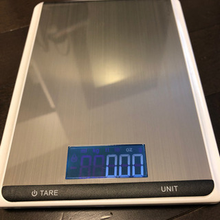 【お取引中】キッチンスケール　デジタルスケール　薄い　10キロまで　1g単位の画像