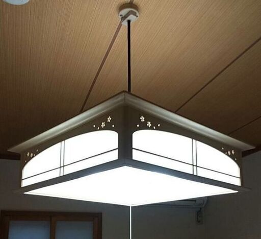KOIZUMI  　蛍光灯器具　和室用　07年製　値下げしました‼