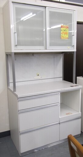 ID:G902474　レンジボード（炊飯器を置く引き出しの動きが悪い）