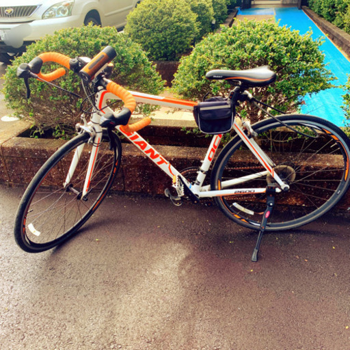 ジャイアント　GIANT ロードバイク　まだ受付中！　パンクのため格安！