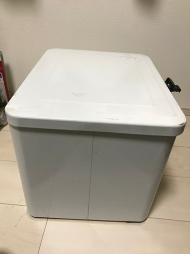 リアボックス