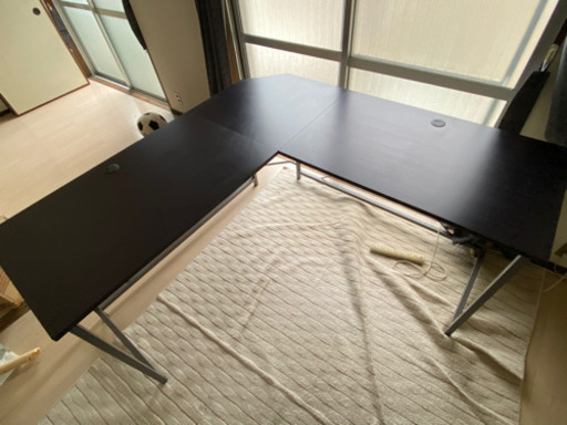 L型　シンプルでお洒落な机です