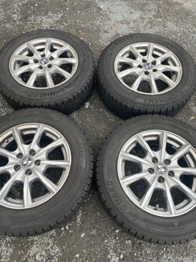 195/65R15 4本　プリウス  レガシィ等