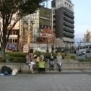 高田馬場駅路上ライブで一緒に歌いましょう。