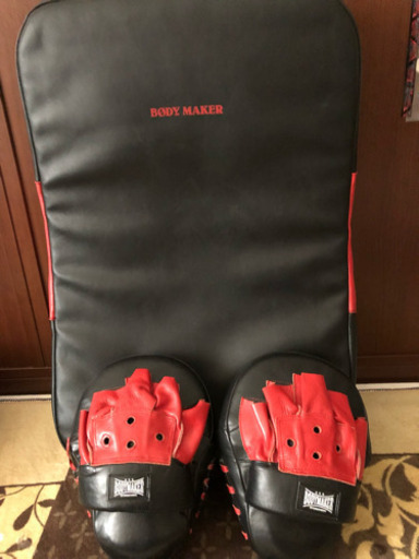 BODY maker  ミット  中古