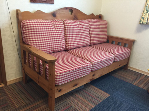 存在感抜群！！カントリーソファー トリプル 3人掛け