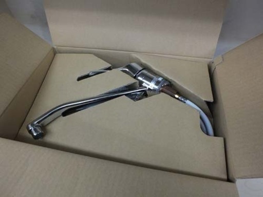 開封未使用品 ＬＩＸＩＬ/リクシル シングルレバー混合水栓 ＲＳＦ-591Ｎ キッチン蛇口 ￥9,000-