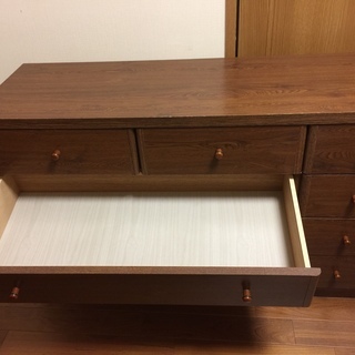 【無料】たくさん入る洋服タンス！衣装タンス！横型でボード代わりにも！取りに来てくださる方に！の画像