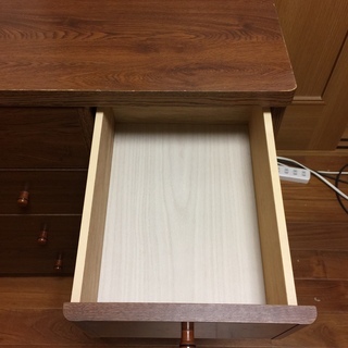 【無料】たくさん入る洋服タンス！衣装タンス！横型でボード代わりにも！取りに来てくださる方に！の画像