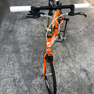 【即乘】送料無料GIANT ミニベロIDIOM 超軽量9.6キロ8速 20インチ GIANT IDIOM ミニ ベロ 8段変速