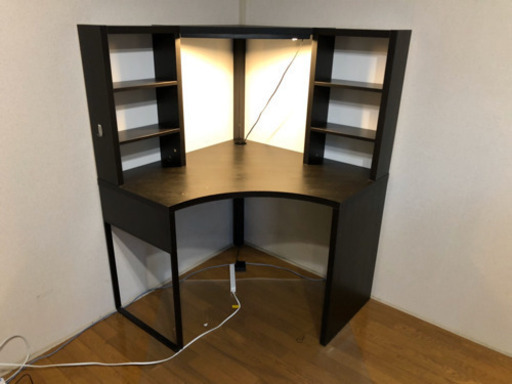IKEA パソコンデスクL字型 解体してあります。