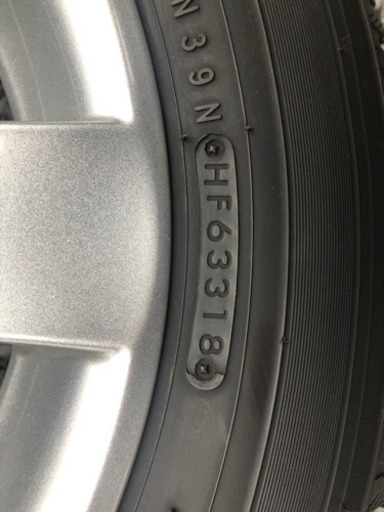 欧州車 ボルボ スタッドレス 1シーズンのみ使用 超美品 タイヤ18年製造 4本セット TOYO GARIT GS バリ山 PCD108 5穴 6.5j off40