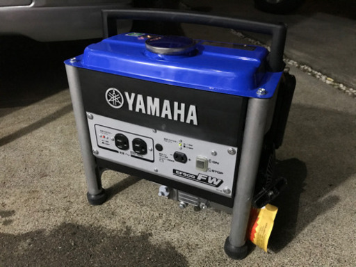 ほぼ新品　発電機　ヤマハ　EF900FW 60HZ