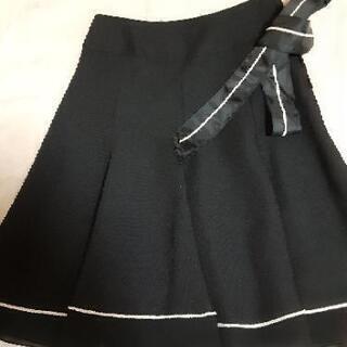 スカート・黒