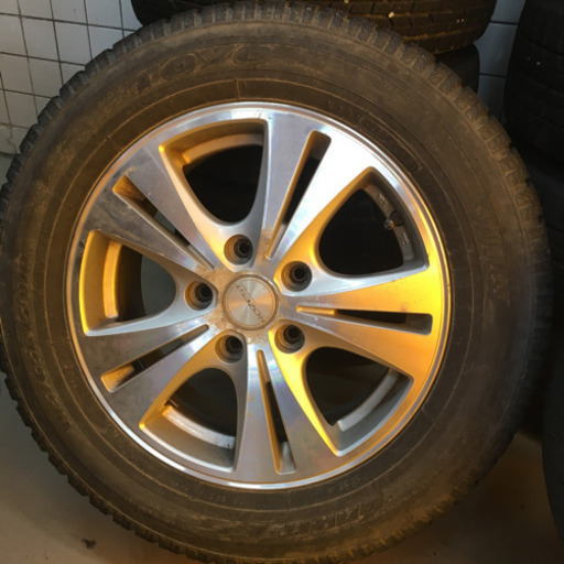 195/65R15 スタッドレスセット　ヴォクシー　ノア