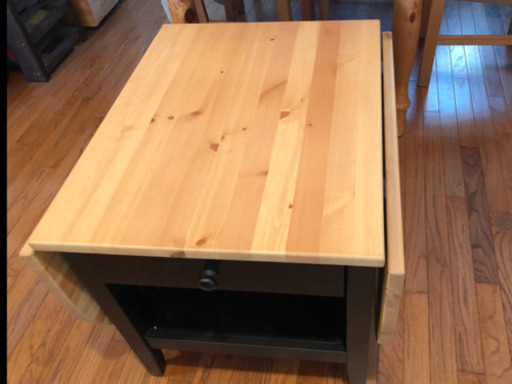 IKEA テーブル
