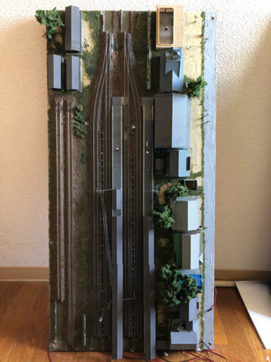 ①電車のジオラマ  Nゲージ レイアウト 模型外し ジャンク