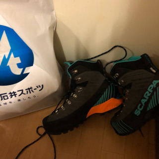 【美品】EU 40サイズ 登山靴 SCARPAの画像
