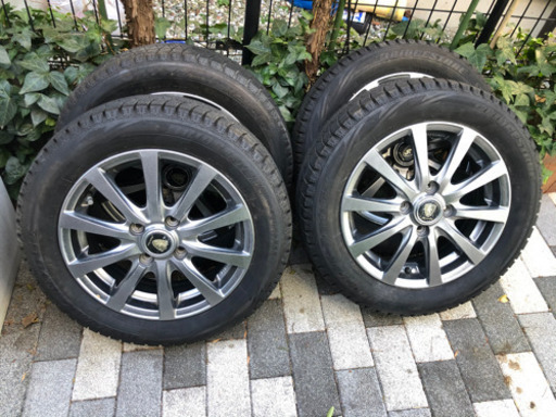 スタッドレス