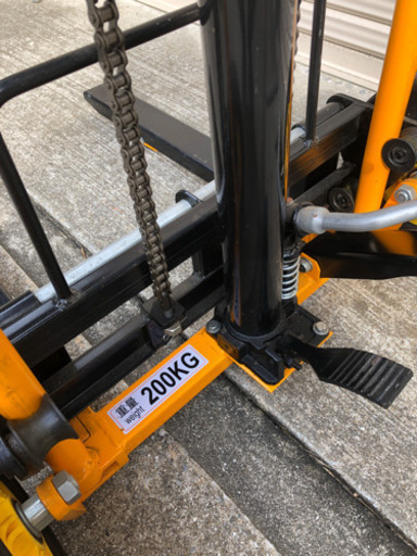 【取引中】ハンドリフト　200kg