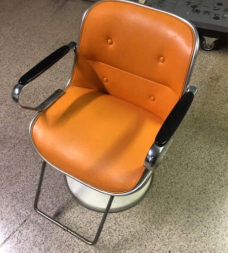 理容室/美容室　カット椅子/スタイリングチェア