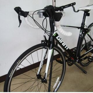 GIANT　DEFY3　ロードバイク SORA GIANT DEFY3 アルミロードバイク SHIMANO SORA 綺麗なバイク