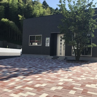 舗装工事作業員さん募集！月給230000円～500000円経験者...