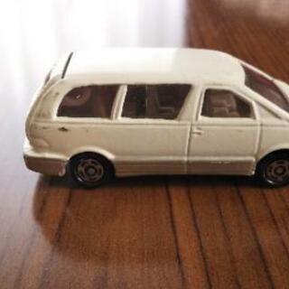 トミカTOYOTAエスティマ(白)1／64の画像