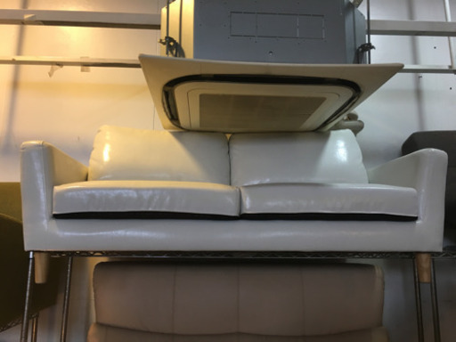 人気のWhite! 2人掛けソファ スプリング入り