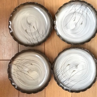 すすきのお皿　4枚組