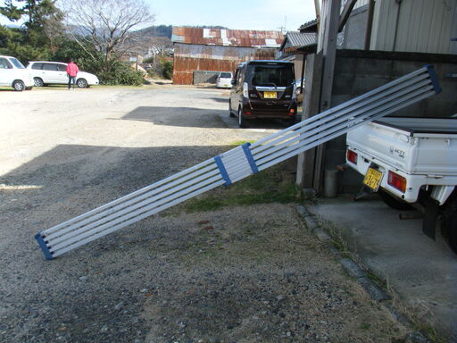 アルミ製伸縮足場２ｍ～４ｍ
