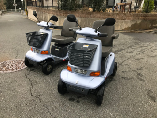 セニアカー　1台　6万円(2台有り)