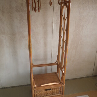■無料で差し上げます。配達可■籐 ラタン 洋服掛け タンス 引き...