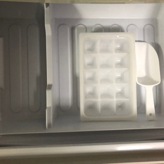 14年製SHARP冷蔵庫　SJ-14E1の画像