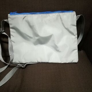 セガサターン柄の肩掛けバッグの画像