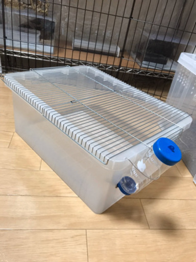 売ります！！小動物飼育ケース（給水器付き）