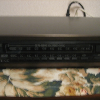 デノンのAM　FMチューナーの画像
