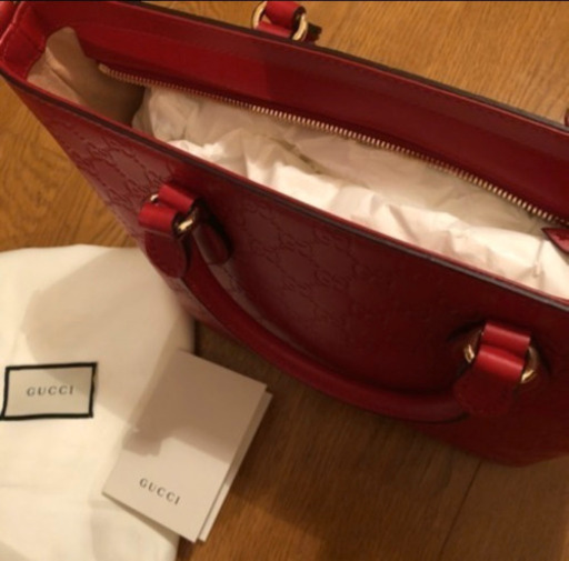 ★決まりました★期間限定お値下げ中17万→10万★【希少】★定価20万★高松三越購入 [品番2100人気のレッド] GUCCI トートバッグ シマ★大幅値下げ中17万円→12万8,000円★