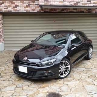 検査2年8月シロッコ1.4TSi 18インチ/7速DSG/バドル...