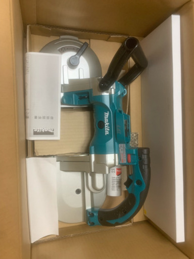 マキタ 充電バンドソー